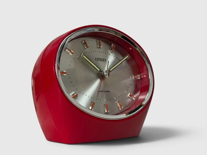 Desk clock - Citizen シチズン No. 51102 – Space Age Plastic, Metal - 1970-1980 - Serviced - Japanese Space Age Mechanical Alarm Clock – 1970s – Cherry Red – 2 Jewels