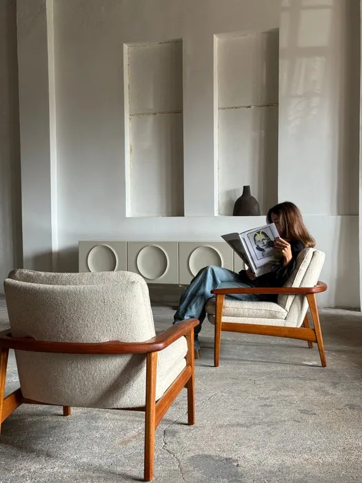 Armchair (2) - Bouclé, Teak