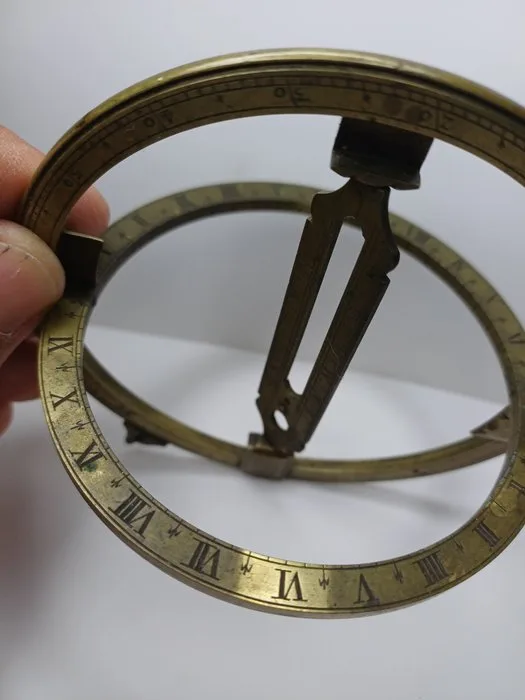 Sundial - Gilt brass - Europe - 1750-1800 - Solar Ring