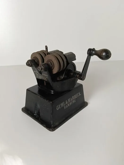 Guhl & Harbeck Hamburg - Working tool - "Pipifax" - Knife Sharpener