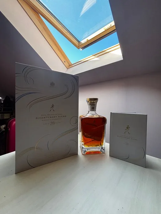 Johnnie Walker 28 years old Bicentenary Blend - 700ml