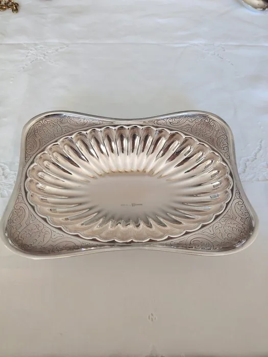 Cesa - Centrepiece -.800 silver - Cesa hand-engraved