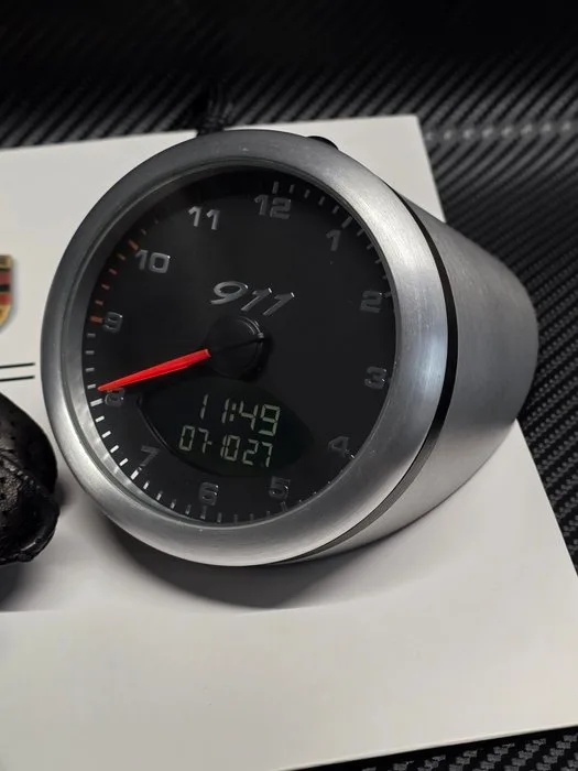 Clock - Porsche - Porsche Driver’s Selection – 911 Tischuhr/911 Tabletop Clock - 2016