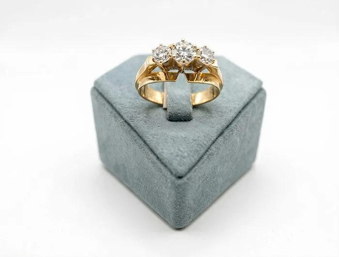 Ring - 18 kt. Yellow gold - 1.20ct. tw. Diamond (Natural)