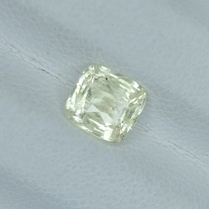 Yellow Sapphire - 2.06 ct - Gemological Science International (GSI) - Unheated Gem-Srilanka