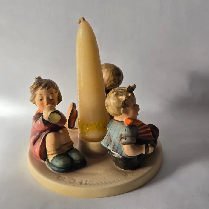 Goebel - Figurine - Hummel #388 - Little Band Candle Holder - TMK4 - inclusief originele kaars - Porcelain