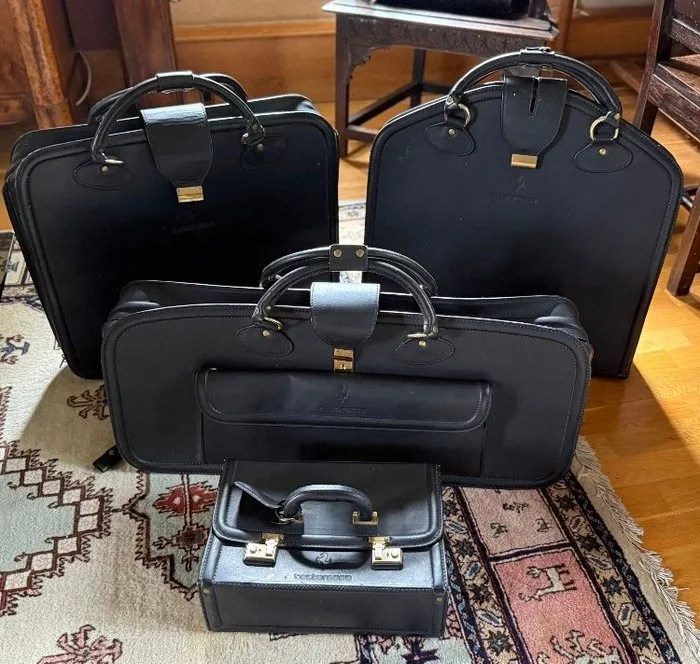 Ferrari Testarossa luggage set - Ferrari - Bagages - 1986