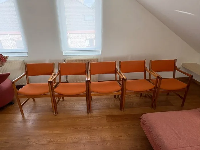 Johannes Hansen - Hans Wegner - Chair (5) - Wood