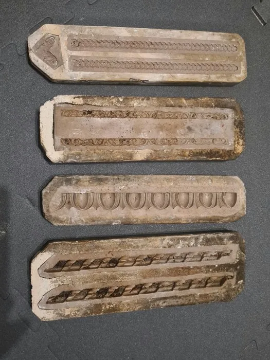 Caster (4) - Plaster - Molds, framing - Antique Molds, frame molds, vintage, decor, framing strips