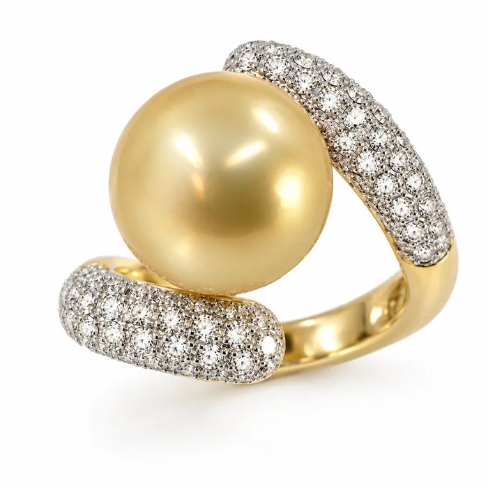 Ring - 18 kt. Yellow gold, ALGT Certified - 12.3mm Round Deep Golden South Sea Pearl - 0.90ct. tw. Diamond (Natural) - Pearl