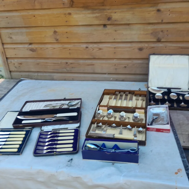 Silver plated ware flatware and other plate, some in boxes of issue