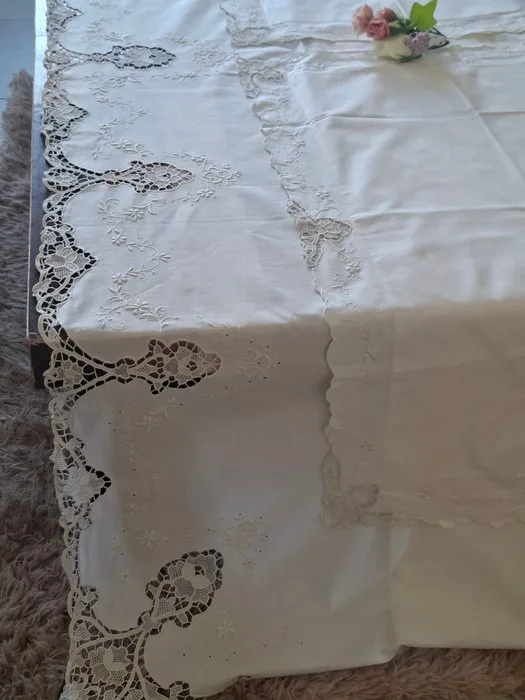 Dream sheet from the bridal trousseau with beautiful Madeira embroidery, handcrafted to perfection. - Bed sheet (3) - 260 cm - 220 cm
