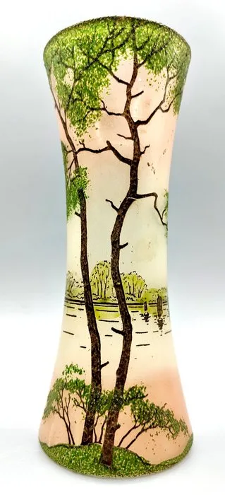LEGRAS (1839-1916) - Vase - Rare Chambord enamelled vase with an engraved decoration of a charming lakeside landscape - Created - Blown glass