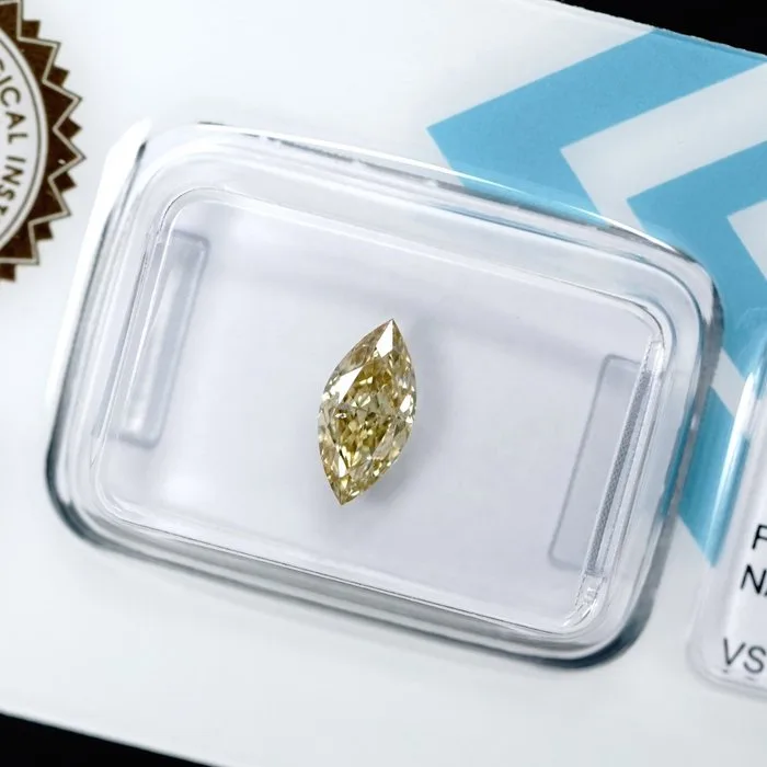 1 pcs Diamond (Natural coloured) - 0.78 ct - Marquise - Fancy Brownish Yellow - VS2 - International Gemological Institute (IGI)