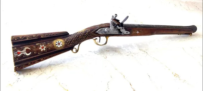 Ottoman naval blunderbuss from the late 18th century. - Wood, Brass, Coral - Turkey - Ottoman Empire