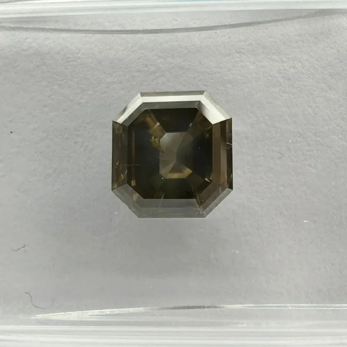 1 pcs Diamond (Natural coloured) - 1.50 ct - Fancy deep Greenish, Greyish Yellow - SI1 - International Gemological Institute (IGI)