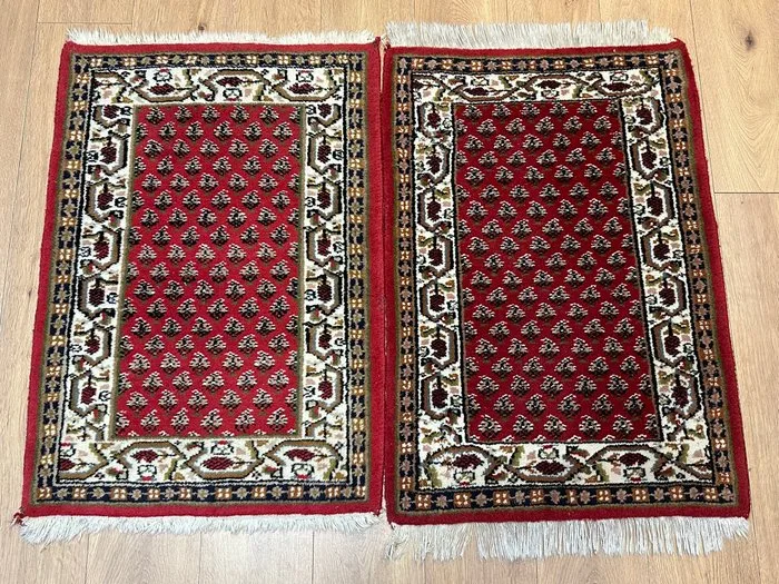 Beautiful hand-knotted Mir rug, a 2-piece set with a classic Boteh pattern. - Carpet - 90 cm - 54 cm