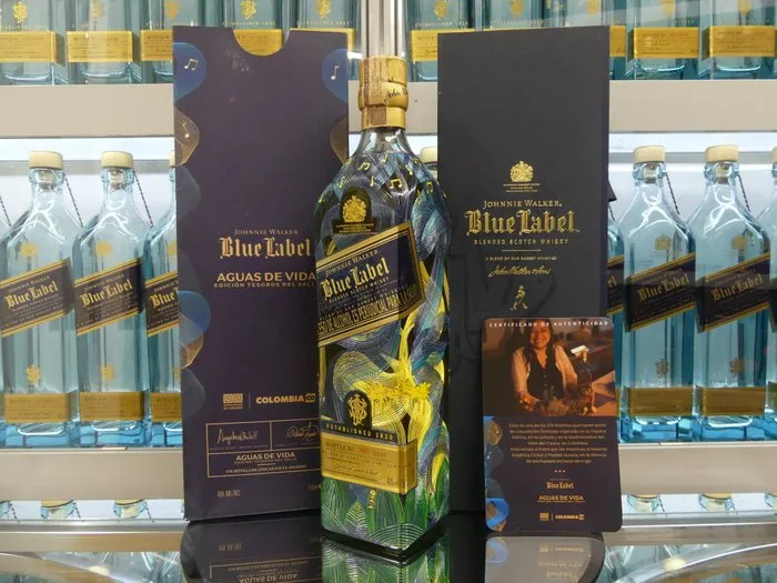 Johnnie Walker Blue Label Aguas De Vida - Tesoros Del Valle from Colombia - one of 174 bottles - b. 2020 - 750ml
