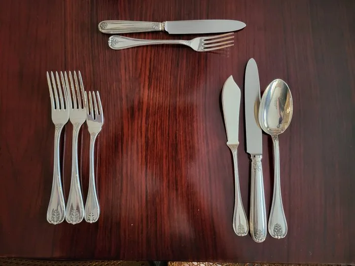 Gianmaria BUCCELLATI Argento.925 NUOVO - Modello "Europeo Laura" - Cutlery set for 12 - (+additional fork +fruit cutlery +fish cutlery +3 pieces to serve) => 99 Total Pieces -.925 silver - 8 pcs × 12 prs + 3 pcs = 99 pcs