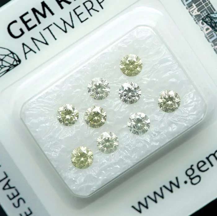 9 pcs Diamond (Natural) - 1.08 ct - Round - I1, I2 - Gem Report Antwerp (GRA)