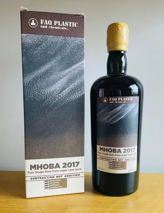 Mhoba 2017 Velier - Faq Plastic - b. 2021 - 70cl