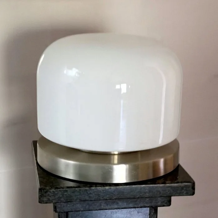 Lumi Milano - Bedside table lamp - glossy white glass