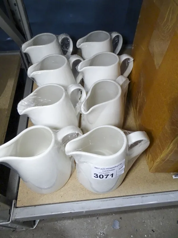 VAT 8x large white water / milk jugs