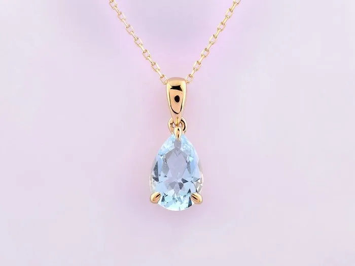 Necklace with pendant - 14 kt. Yellow gold - 1.48ct. tw. Topaz