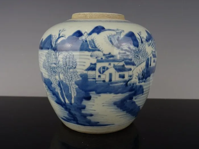 Jar - Porcelain - Qianlong Emperor (1736–1795)