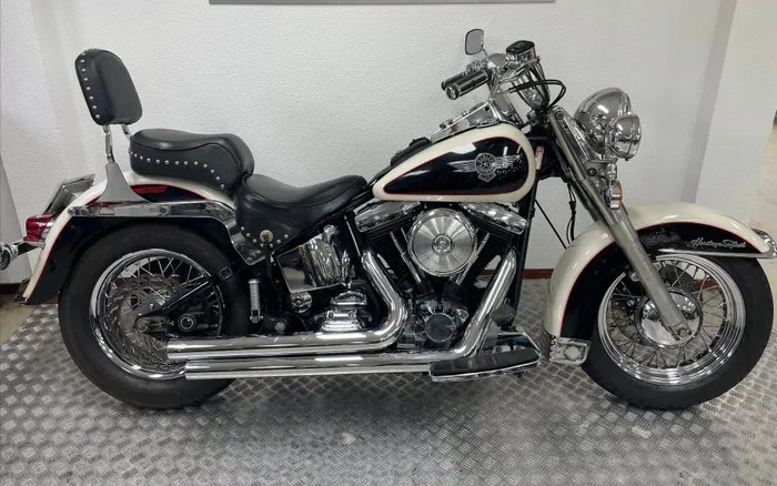 Harley-Davidson - FLSTN - Heritage Nostalgia Cowglide Softail - EVO - 1340 cc - 1993
