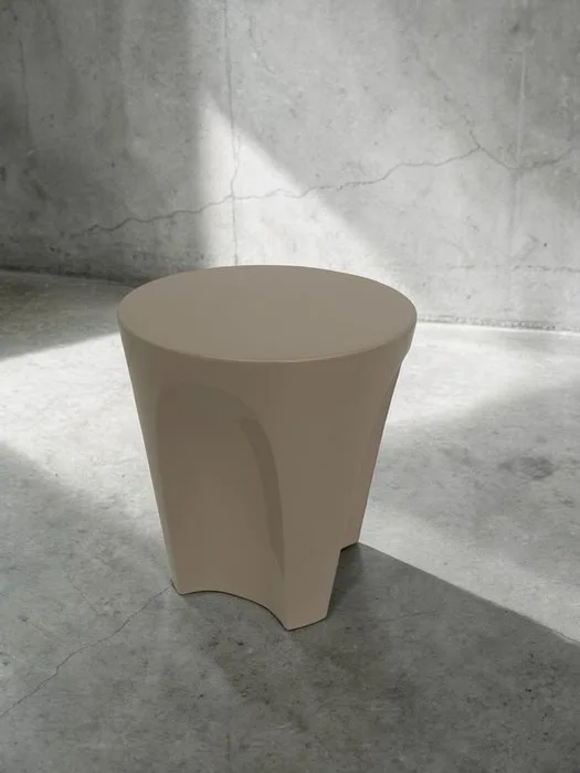 B&B Italia - Naoto Fukasawa - Side table - Colosseum - glossy varnished rigid polyurethane