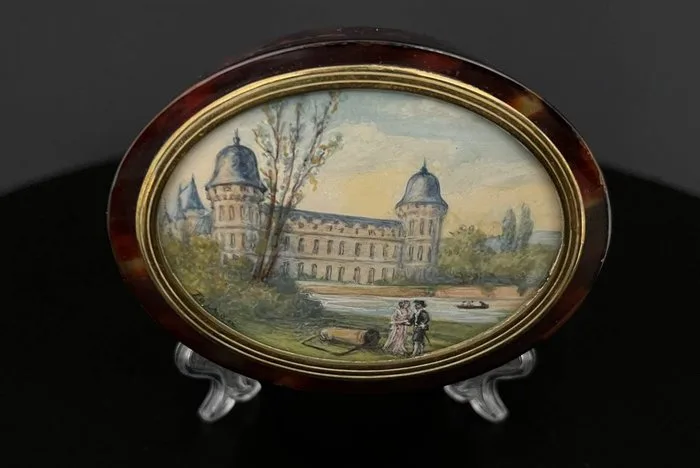 Jewellery box - Bakelite - Antique oval box