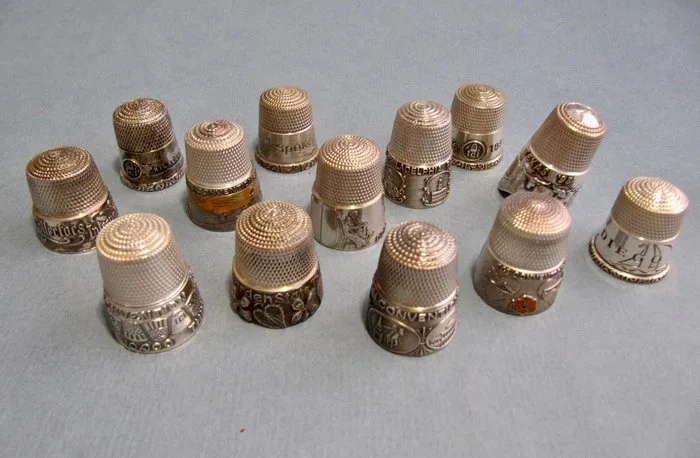 Simons Silver Philadelphia - Thimble (13) - Club Thimble Collection