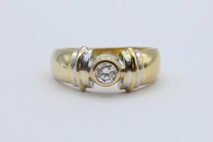 Ring - 18 kt. Yellow gold, White gold - 0.15ct. tw. Diamond (Natural)