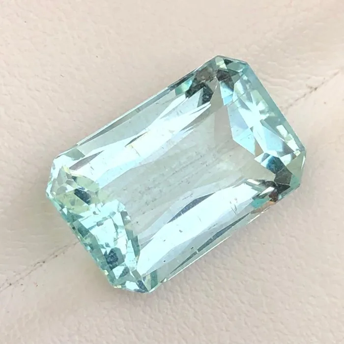 1 pcs Blue Aquamarine - 8.48 ct - International Colored Gemstone Association (ICA GemLab)