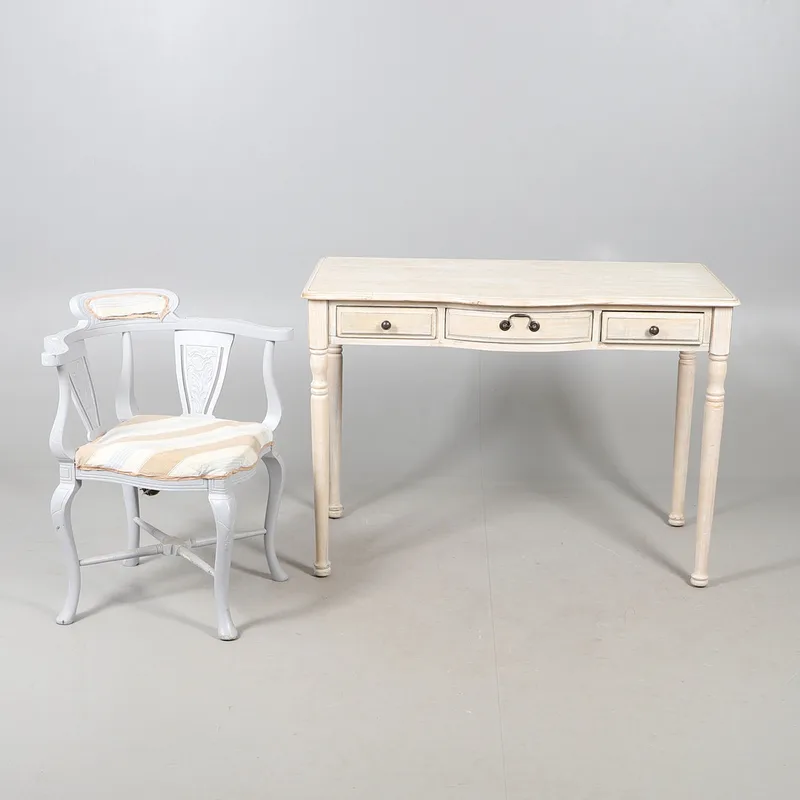 Side Table and Corner Chair