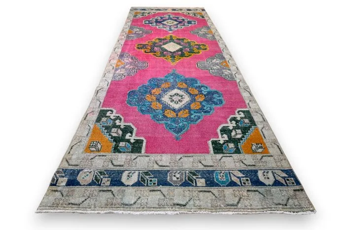 Long vintage Usak - Runner - 335 cm - 110 cm - with certificate