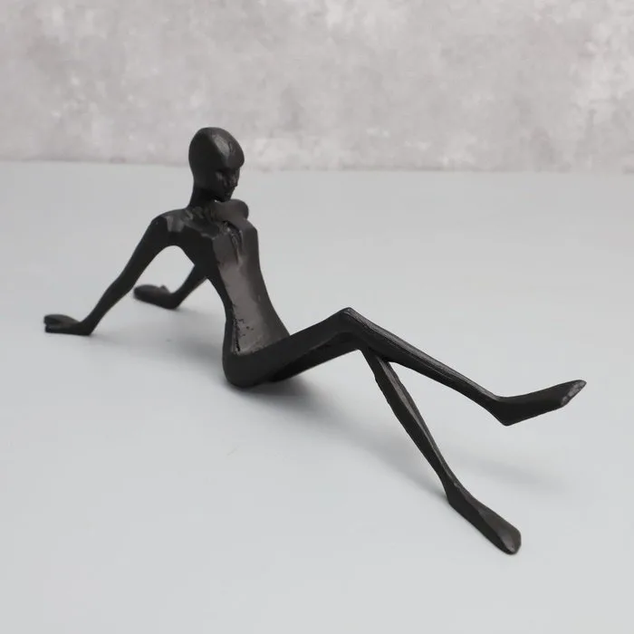 Sculpture, Leisurely Recline — Black Metal Resting Figure - 9 cm - Alloy