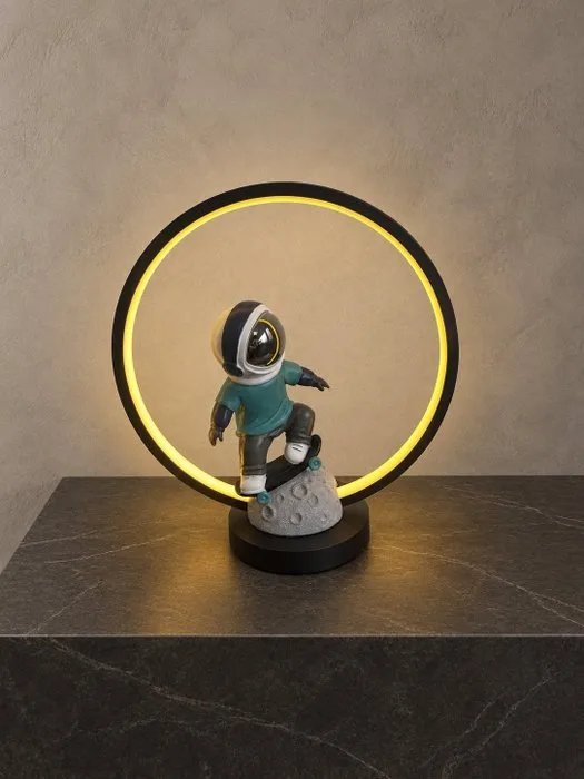 Lamp - Decorative LED table lamp – Astronaut on a skateboard with an illuminated ring – Space Age / Pop Art - Resin