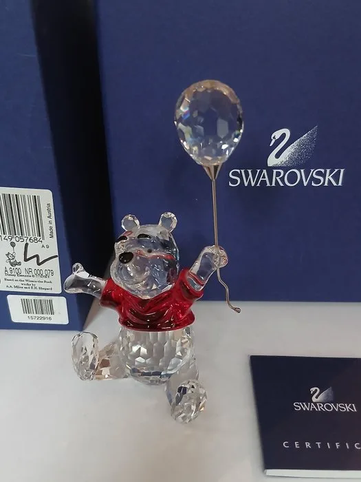 Swarovski - Figurine - Winnie The Pooh Disney 905768 mit Box und Etikette - Crystal