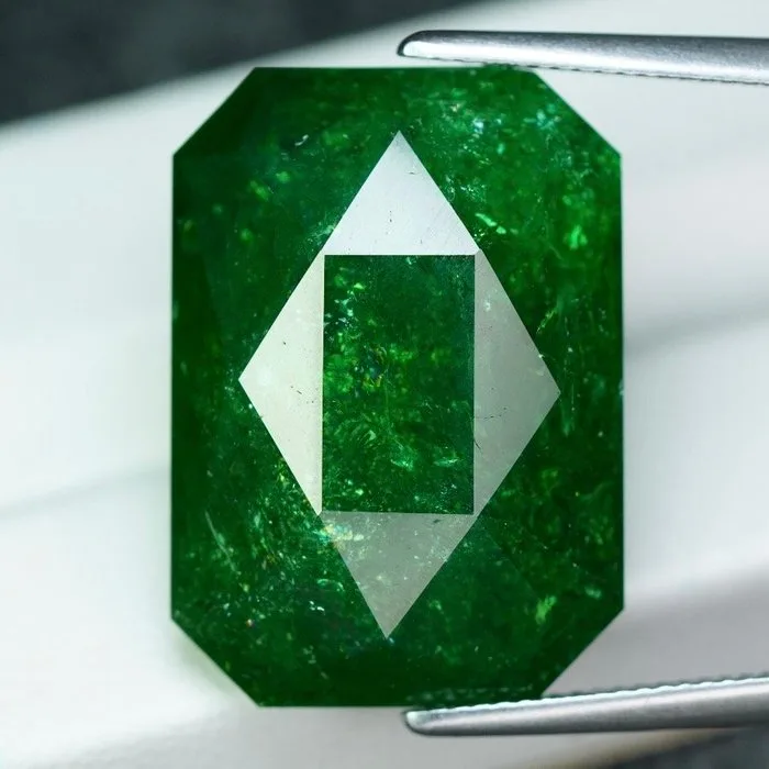 Tourmaline - 47.68 ct - Lotus Gemology - Chrome Tourmaline Stateme