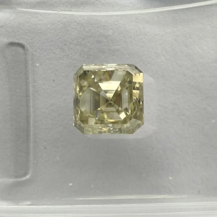 1 pcs Diamond (Natural coloured) - 1.18 ct - Square - Fancy light Yellow - VS1 - Gemewizard Gemological Laboratory (GWLab)