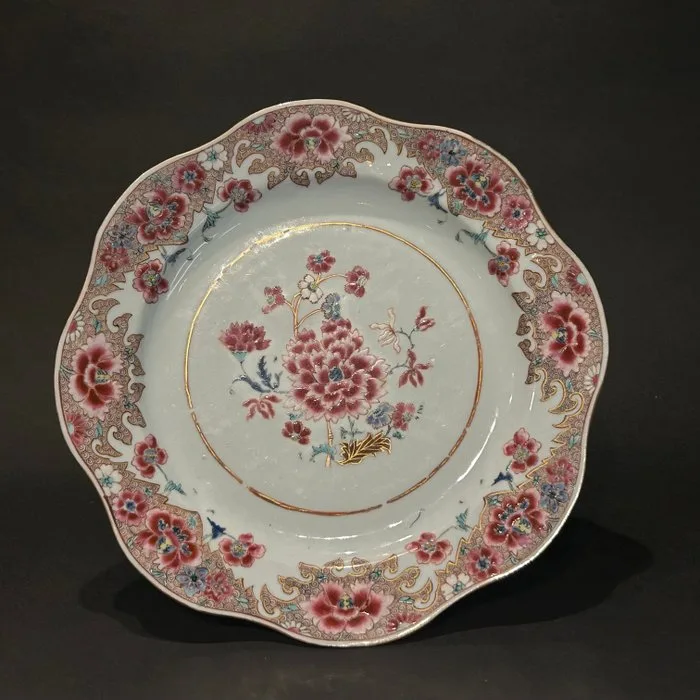 Plate - Porcelain - fam rose yongzheng bord