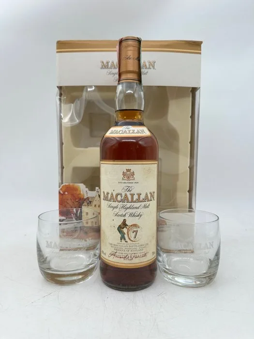 Macallan 7 years old Special Selection + Glasses - b. early 2000s - 70cl
