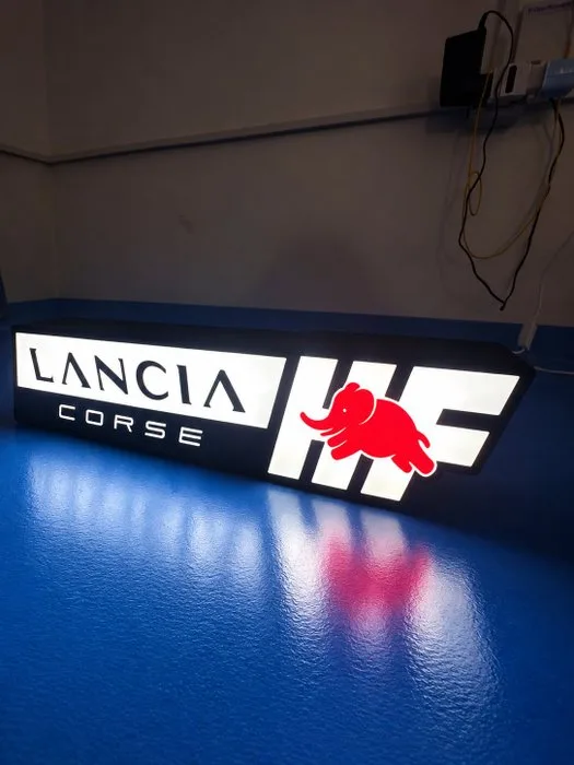 lancia - artigianale - Lamp - lamp - ABS - Lancia Corse 32 cm