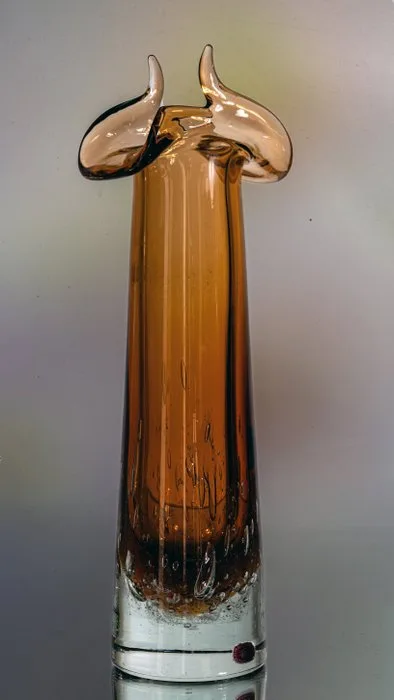 Škrdlovice - Karel Wünsch - Vase - Mid Century Design - Horned Range (1971) - Height approx. 29 cm / 1.4 kg - Glass