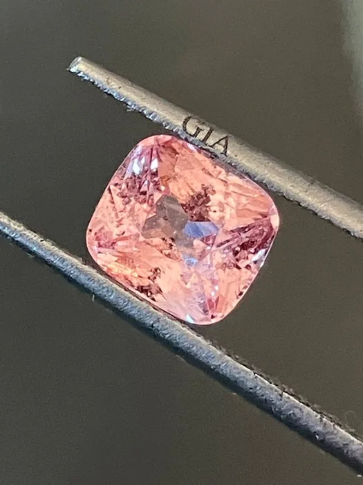 1 pcs Orange, Pink Sapphire padparadscha - 2.21 ct - Gemological Institute of America (GIA)
