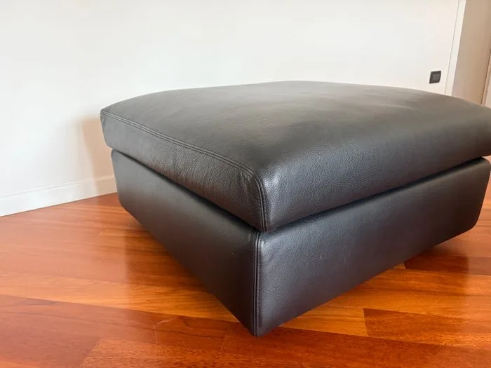 SABA - Pouffe - Leather - SABA pouf in black leather