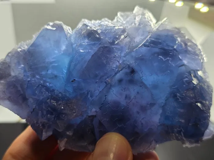 Ocean Blue Fluorite from Minerva Mine, Illinois, USA Specimen - Height: 12 cm - Width: 8.5 cm- 200 g - (1)