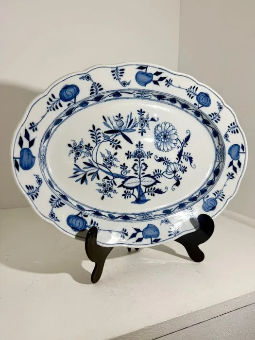 Meissen - Salver - Softpaste porcelain - Meissen